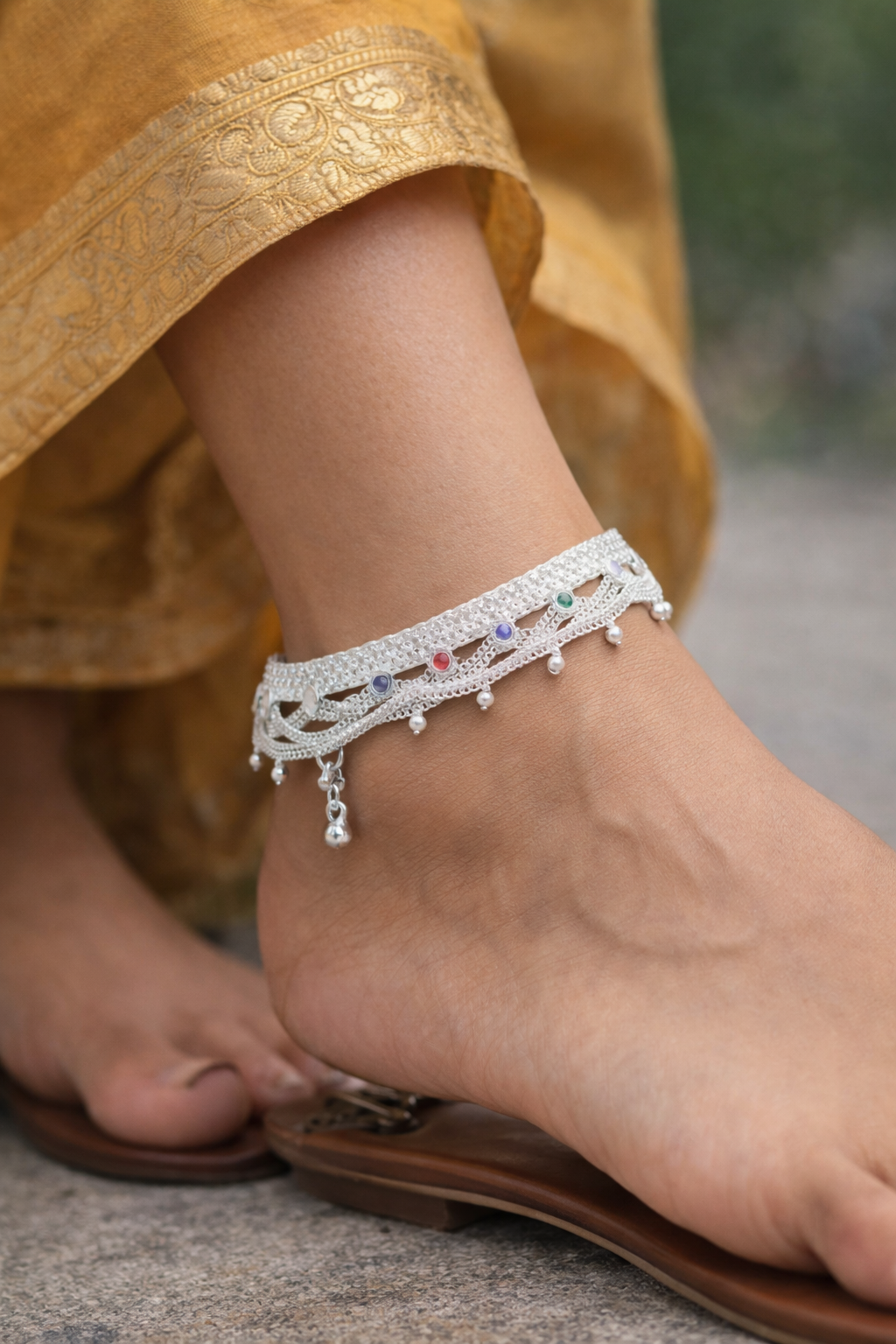 Intricate silver anklets (Pair)