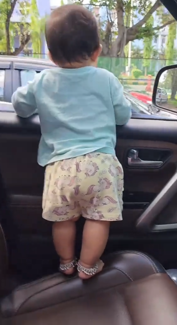 Beautiful Baby Silver Pazaib (pair)