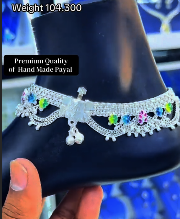 Ornate silver payal (Pair)